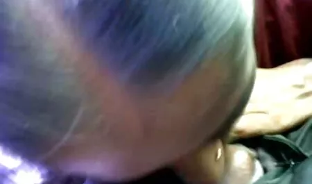 Moglie fa pompino käppi seduto sul viso della donna durante video tettone lesbiche il sesso domestico