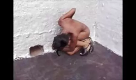 Giovane bruna film porno tettone naturali cazzo vecchio con la barba dopo 。