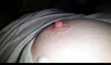 Cazzo in rosso ragazze tettone video vestito walks con lei fidanzato in il bosco e plugged su la sua cazzo мандой