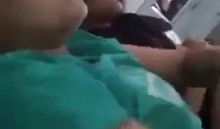 La ragazza farà di tutto xxx tette enormi per eiaculazione partner sessuale, le labbra vengono al punto