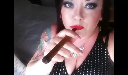 Impressionante Gangbang vagina hostess di nome tettone lesbiche video di Lelu amore