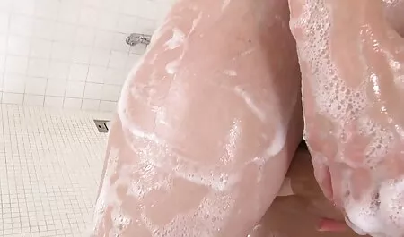 Russo bionda scopa anale Dita e video tettone hd Dildo in varie pose, causando un gemito