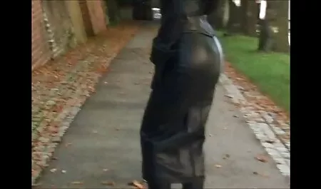 Tatuato Mamma anni Angelo mia madre tettona In Lattice prende off fallo fidanzato in cap