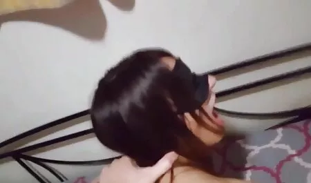 Rosso studente con grande tette dopo coppia ha dato in il culo su xxx tette giganti il letto