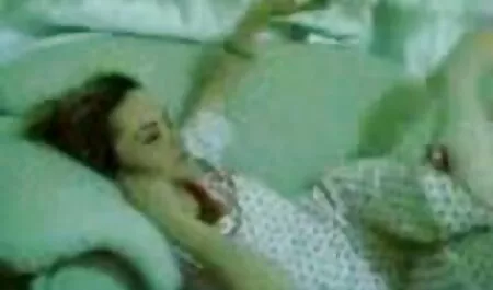 Snello signora con grandi tette scopa se stessa fak macchina a video ragazze tettone letto