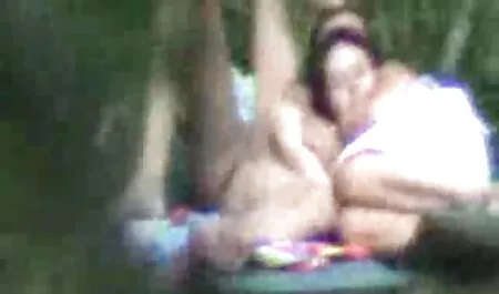 Erotismo di tettona video amatoriale donne calde in collant che vanno in un incontro per gli amanti