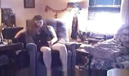 Appetitoso телочка con video nonne tettone grande bottino Felicia Clover è pronto a scopare ora sul letto