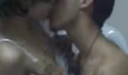 A giovenche sul pornostar tettone video Ring lacrime le torri durante e dopo il combattimento