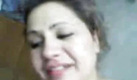 La ragazza della compagnia è avvenuta la febbre primaverile basata sul tettone naturali video desiderio di fare un pompino