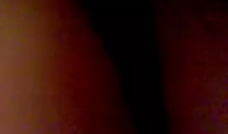 Зопастая милфа con nicht non in attesa di suo video gratis grandi tette marito e anale anale con il dildo