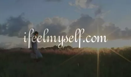 Ragazza europea è pronta, treno sporco групповушкой film con tettone con la fidanzata e gli amici