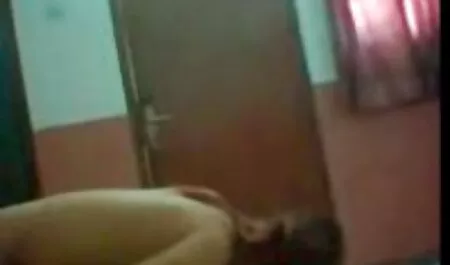 Faker con un grosso cazzo lucidato L'ano con la lingua video tettone porche per la ragazza in calze e захает Nel culo