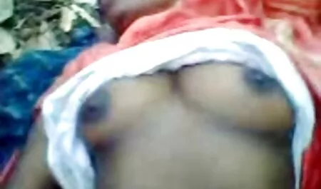 Slim зрелка con le unghie video porno di tettone italiane rosse Krebs con un giovane amico cancro