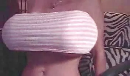 Nudo video nonne tettone Geisha in giro sul divano e succhiare il suo cazzo bestia
